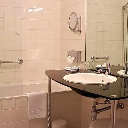 Hotel Seeschloessl Velden