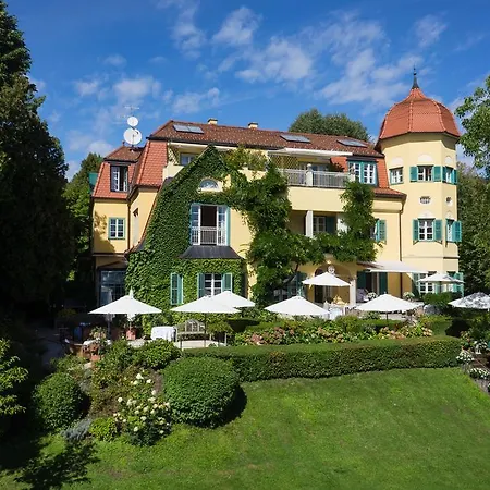 Hotel Seeschlößl Velden 4*