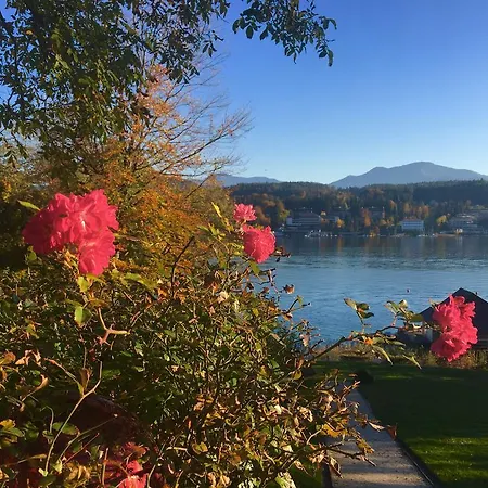 Hotel Seeschloessl Velden 4*