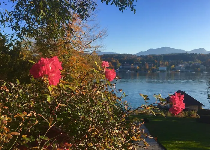 Hotel Seeschloessl Velden 4*